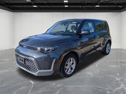 Used 2023 Kia Soul LX w/ LX Technology Package