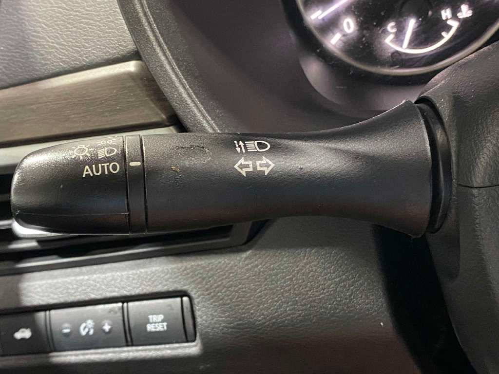 Used 2024 Nissan Altima 2.5 SV FWD image 25