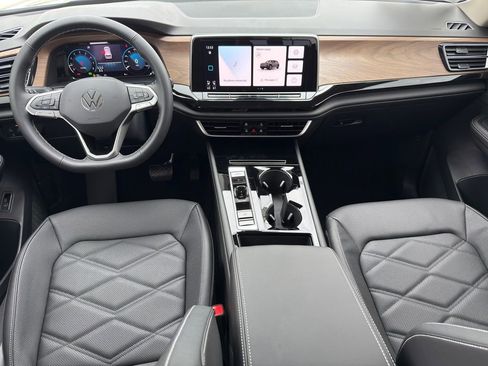 New 2026 Volkswagen Atlas SE FWD image 22
