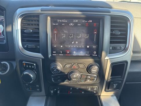 Used 2019 RAM 1500 Big Horn image 32