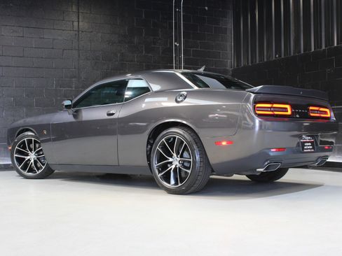 Used 2015 Dodge Challenger R/T Scat Pack image 10