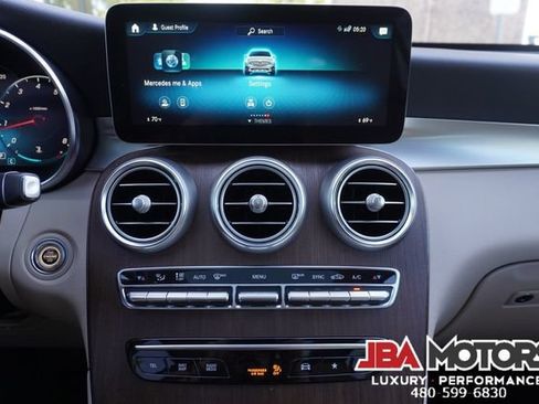 Used 2022 Mercedes-Benz GLC 300 image 24