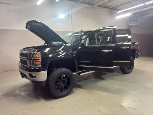 Used 2014 Chevrolet Silverado 1500 LTZ Z71 w/ LTZ Plus Package AWD/4WD image 33