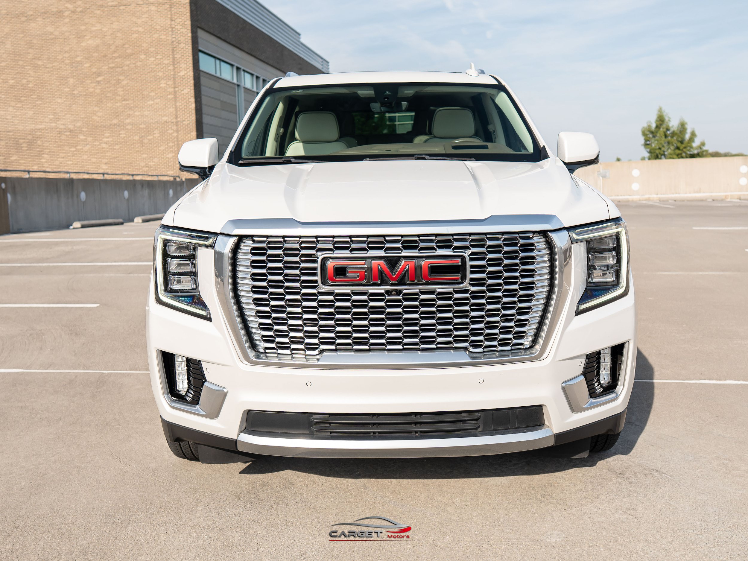 Used 2021 GMC Yukon XL Denali w/ Denali Premium Package RWD image 2