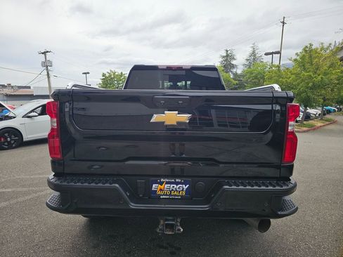 Used 2022 Chevrolet Silverado 2500 High Country w/ Z71 Off-Road Package image 6