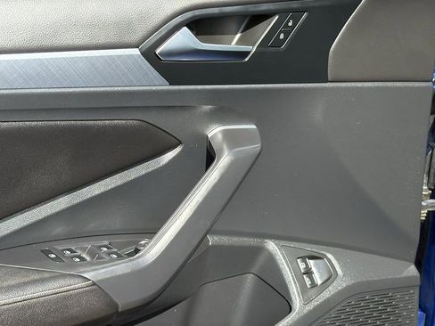 Used 2022 Volkswagen Jetta SE FWD image 13