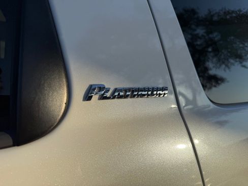 Used 2013 Toyota Sequoia Platinum image 11