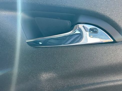 Used 2016 Chevrolet Volt Premier w/ Driver Confidence Package FWD image 28