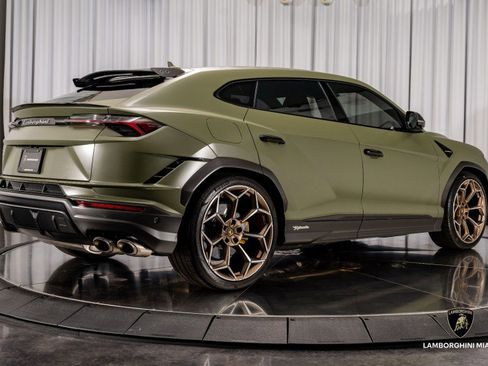 Used 2024 Lamborghini Urus Performante image 29