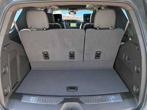 Used 2023 GMC Yukon Denali AWD/4WD image 29