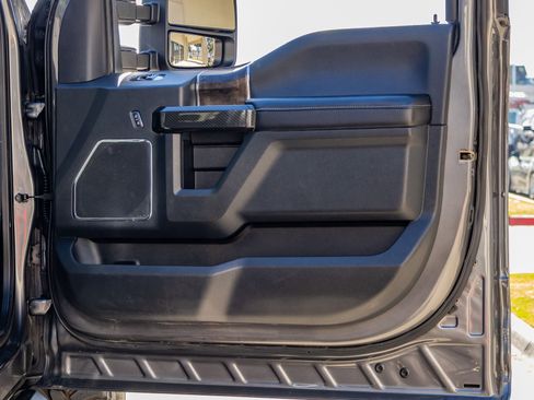 Used 2022 Ford F250 Lariat w/ Lariat Ultimate Package image 36