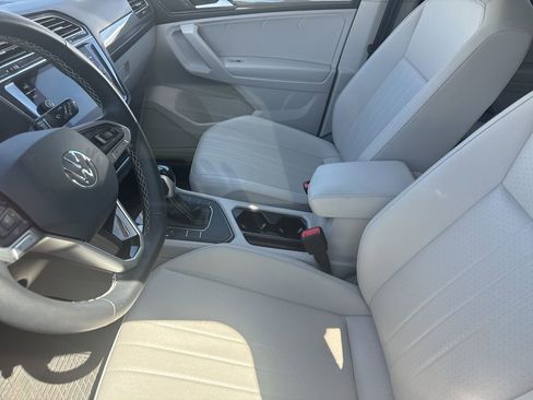 Certified 2023 Volkswagen Tiguan SE image 8