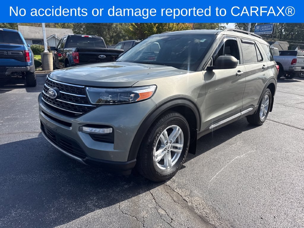 Used 2020 Ford Explorer XLT w/ Equipment Group 202A AWD/4WD image 2