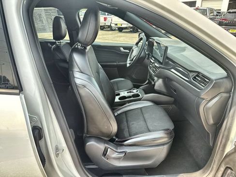 Used 2025 Ford Escape ST-Line w/ Tech Pack #1 AWD/4WD image 24