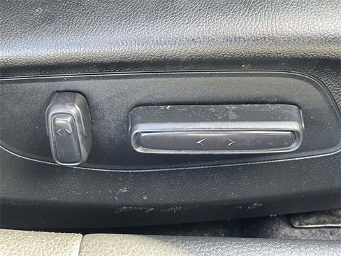 Used 2022 Honda Civic Touring image 19