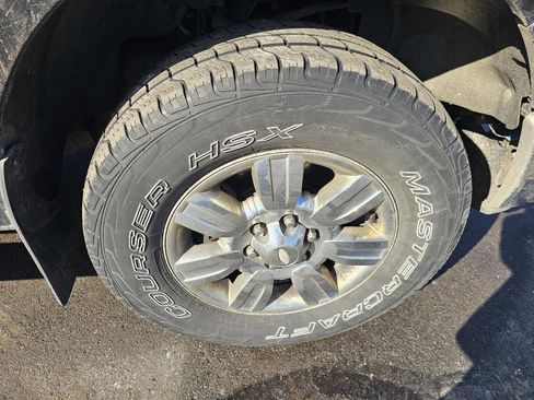 Used 2012 Ford F150 XLT w/ XLT Chrome Pkg image 14