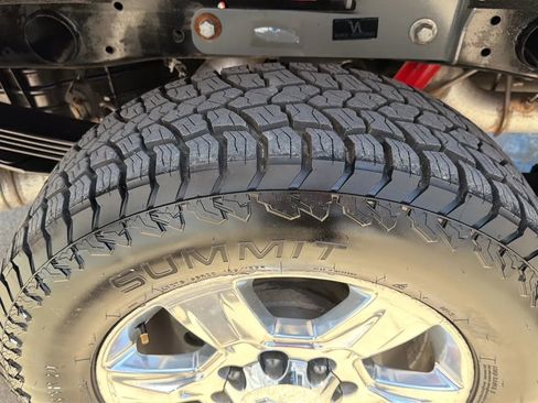 Used 2018 Chevrolet Silverado 2500 LTZ w/ Duramax Plus Package AWD/4WD image 18