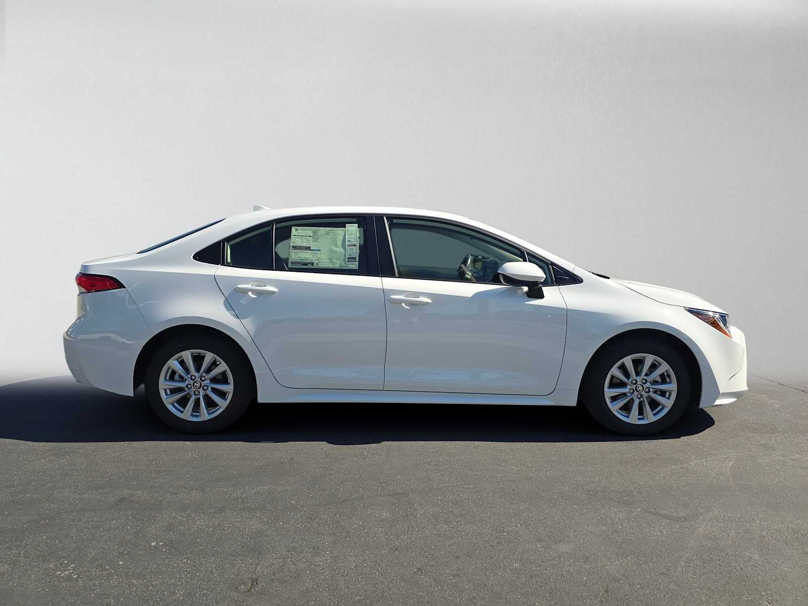 New 2027 Toyota Corolla LE w/ LE Premium Package FWD image 2