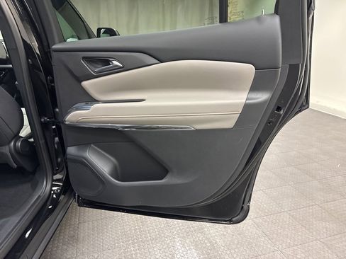 New 2026 Chevrolet Traverse LT w/ Sun and Wheel Package image 15