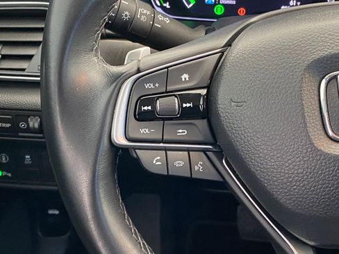 Used 2022 Honda Accord Touring image 17