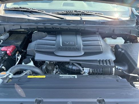 Used 2021 Nissan Titan PRO-4X w/ Pro-4x Utility Package AWD/4WD image 25