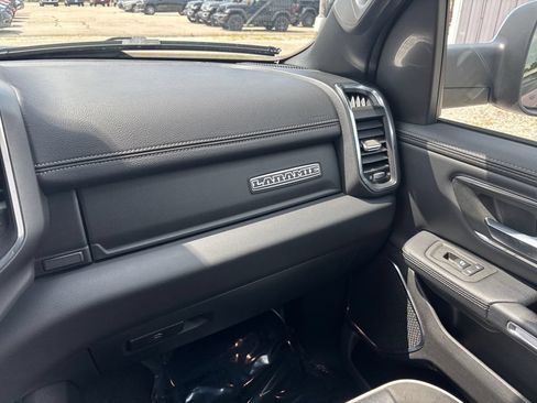 Used 2025 RAM 1500 Laramie AWD/4WD image 26