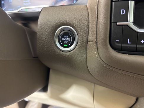 Used 2023 GMC Yukon Denali image 28