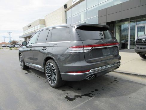 Used 2021 Lincoln Aviator Black Label w/ Dynamic Handling Package AWD/4WD image 7