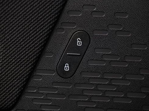 New 2026 MINI Cooper 2-Door Hardtop image 15