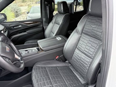 Used 2024 Cadillac Escalade Sport Platinum w/ LPO, ONYX Package image 37