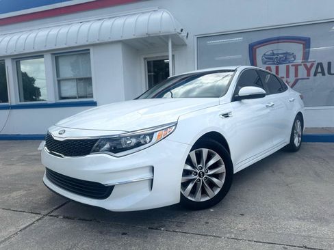 Used 2018 Kia Optima LX w/ Convenience Package FWD image 3