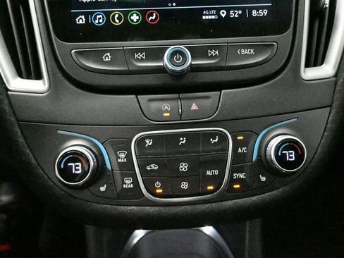 Used 2025 Chevrolet Malibu LT FWD image 25