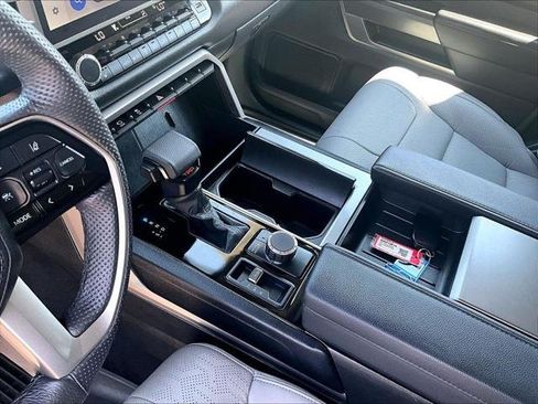 Certified 2024 Toyota Sequoia SR5 AWD/4WD image 19