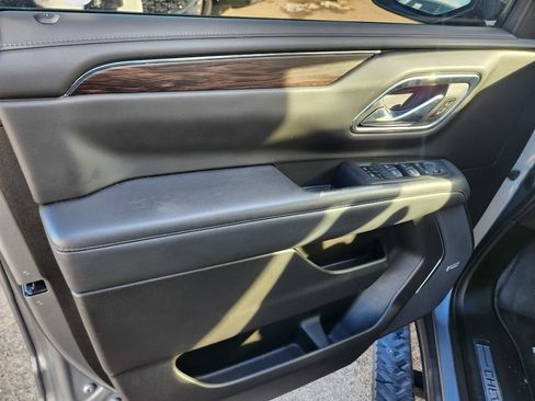 Used 2023 Chevrolet Tahoe Z71 w/ Z71 Off-Road Package image 35