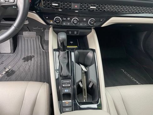 Used 2025 Honda Accord EX-L image 24