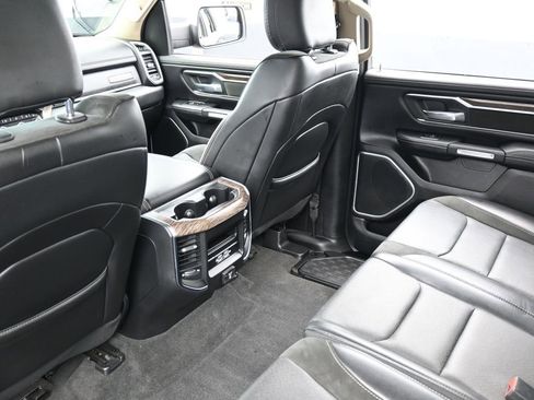Used 2020 RAM 1500 Laramie image 38