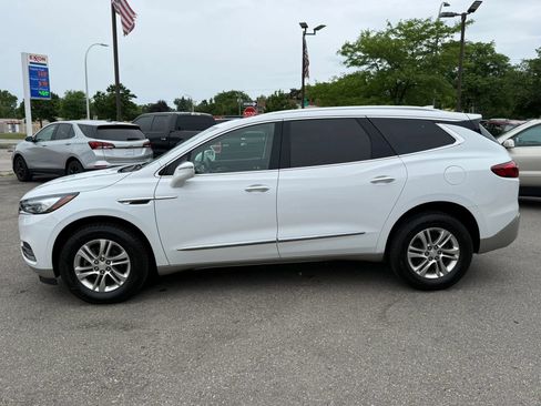 Used 2020 Buick Enclave Essence w/ Sound and Sites Package AWD/4WD image 8