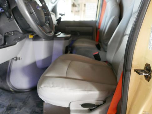 Used 2021 Ford E-450 and Econoline 450 Super Duty image 8