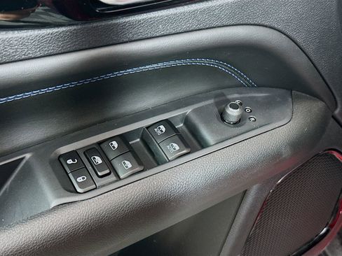New 2026 Jeep Compass Latitude AWD/4WD image 17