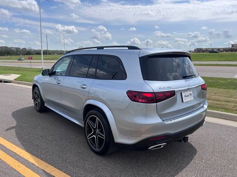Used 2025 Mercedes-Benz GLS 450 450 4MATIC image 8