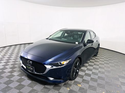 Used 2024 MAZDA MAZDA3 s FWD image 3
