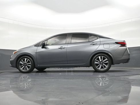 Used 2021 Nissan Versa SV FWD image 19