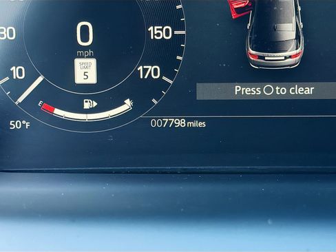 Used 2025 Land Rover Discovery Sport S image 41