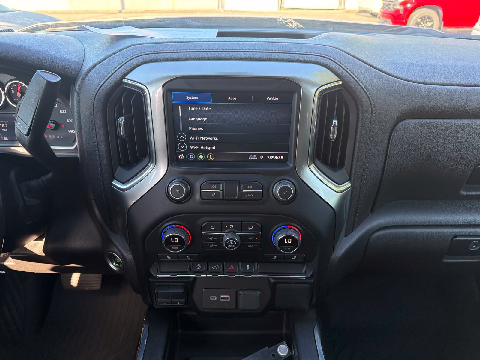 Used 2021 Chevrolet Silverado 1500 LT Trail Boss w/ Bed Protection Package AWD/4WD image 10