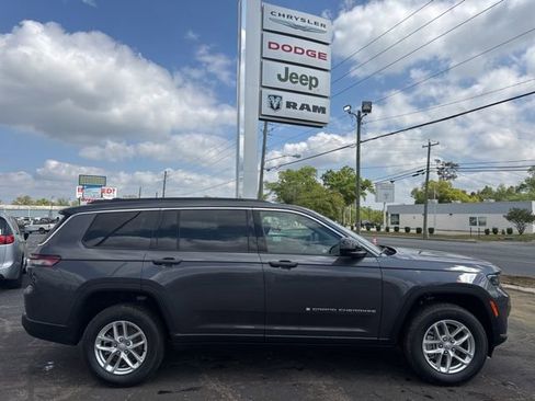 New 2026 Jeep Grand Cherokee L Laredo RWD image 2