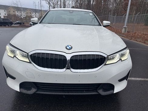 Used 2019 BMW 330i xDrive Sedan w/ Premium Package image 9