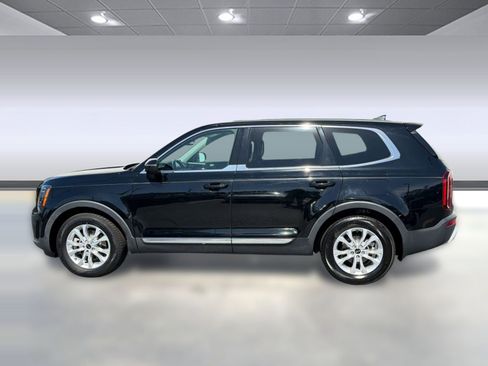 Used 2020 Kia Telluride LX FWD image 2