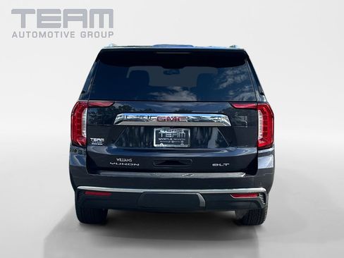 Used 2024 GMC Yukon SLT w/ SLT Premium Package image 6