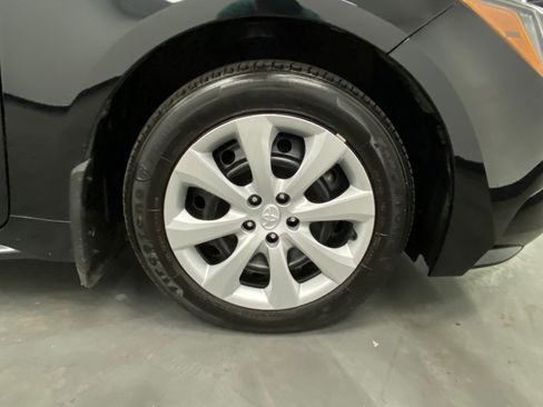 Used 2024 Toyota Corolla LE FWD image 16