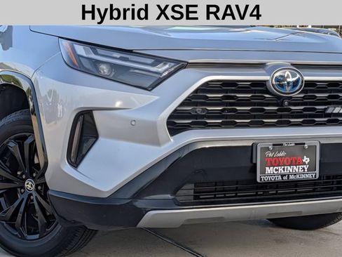 Used 2023 Toyota RAV4 XSE AWD/4WD image 3